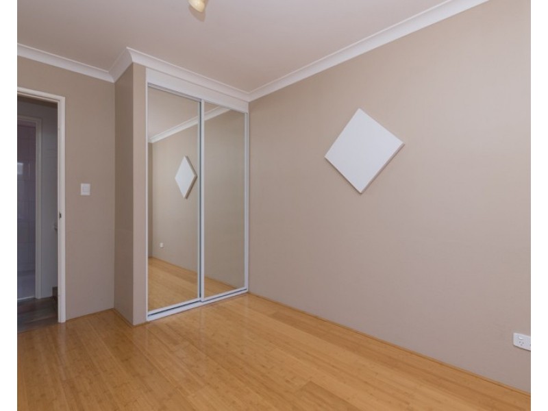 8 Leven Rise, Kinross WA 6028