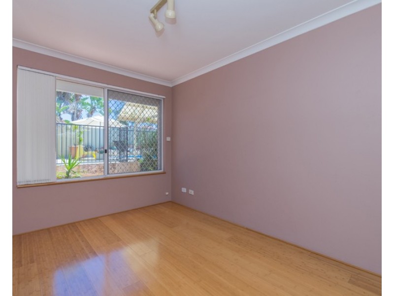 8 Leven Rise, Kinross WA 6028