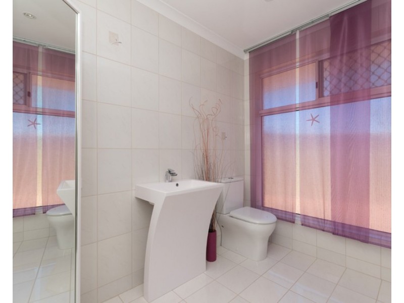 8 Leven Rise, Kinross WA 6028