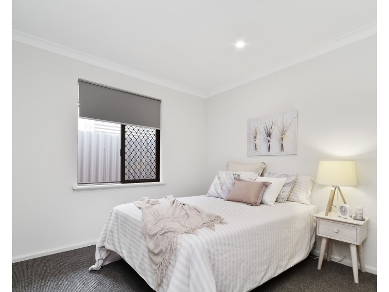 15 New Cross Road, Kingsley WA 6026