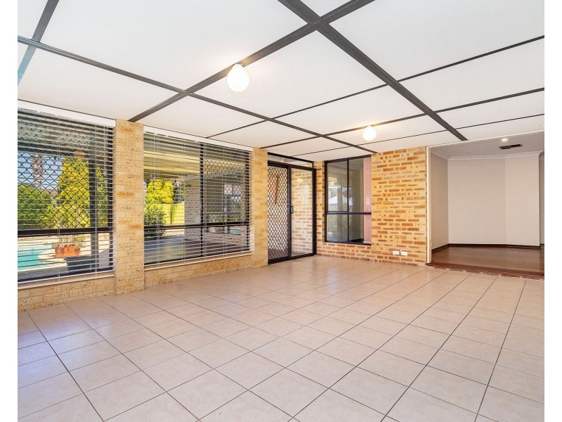 154 Kingsley Drive, Kingsley WA 6026