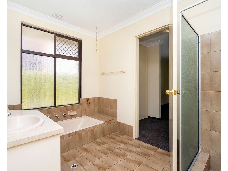 154 Kingsley Drive, Kingsley WA 6026