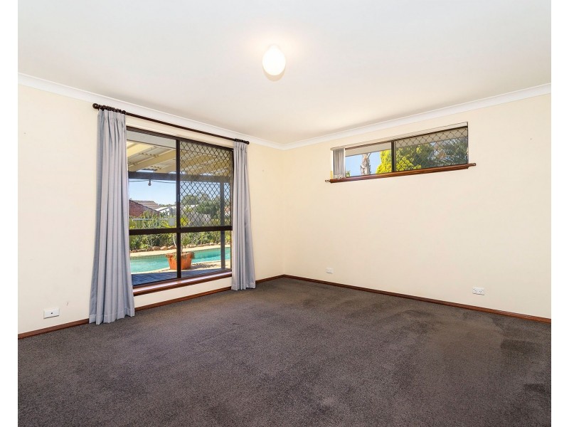 154 Kingsley Drive, Kingsley WA 6026