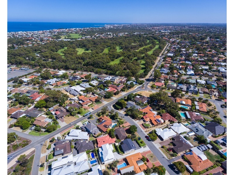 6 Wincanton Road, Karrinyup WA 6018