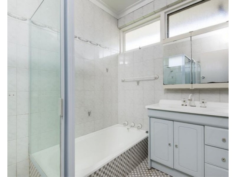 6 Wincanton Road, Karrinyup WA 6018