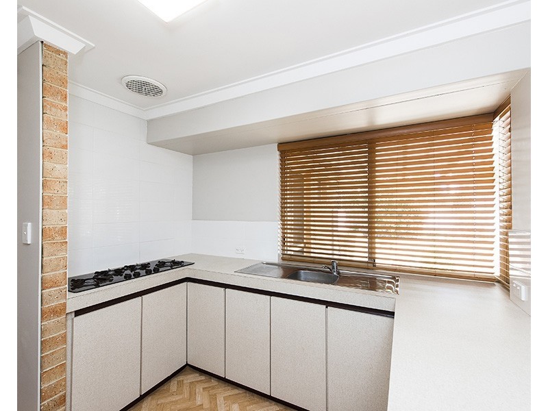 4/79 Banksia Street, Joondanna WA 6060