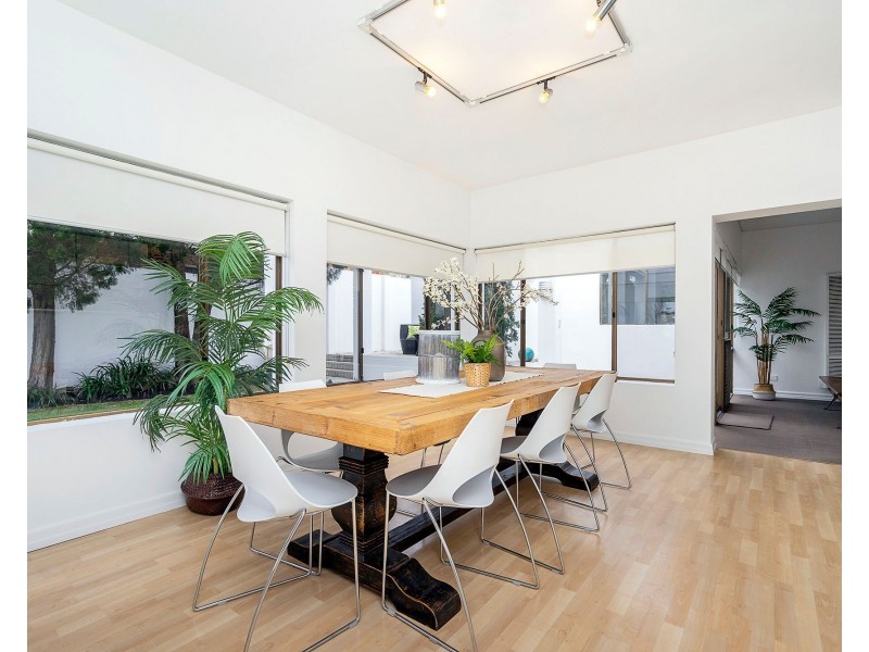 30 Oxcliffe Road, Doubleview WA 6018