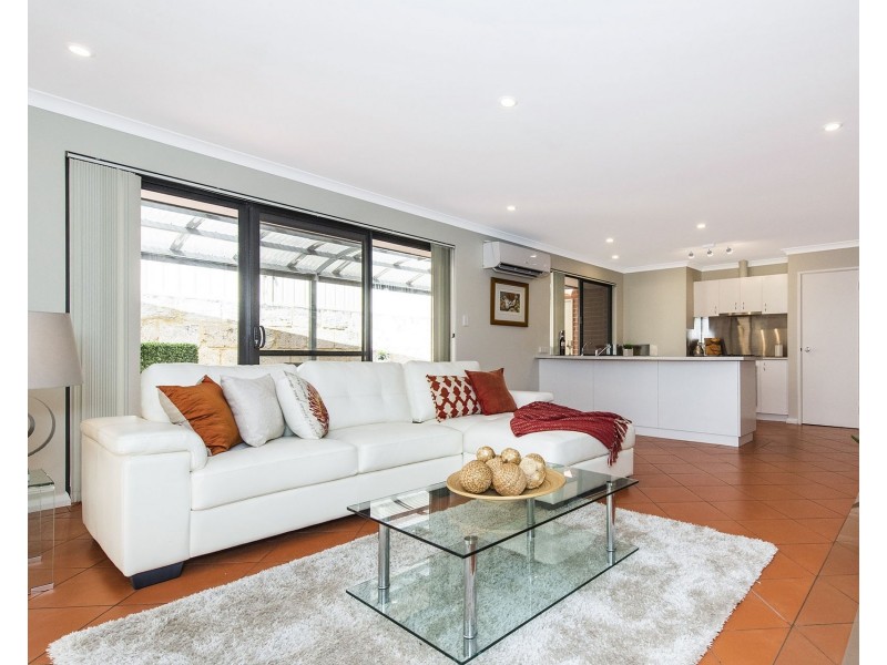 8B Ambrose Street, Innaloo WA 6018