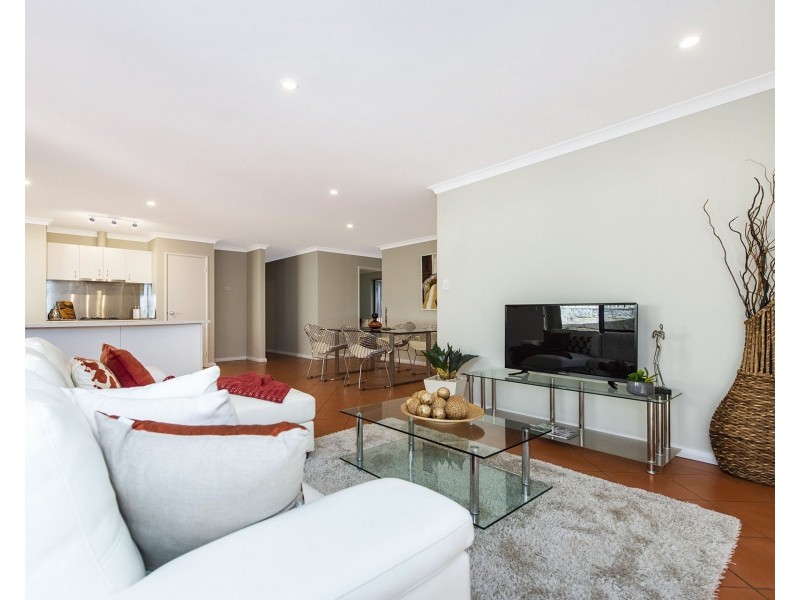 8B Ambrose Street, Innaloo WA 6018