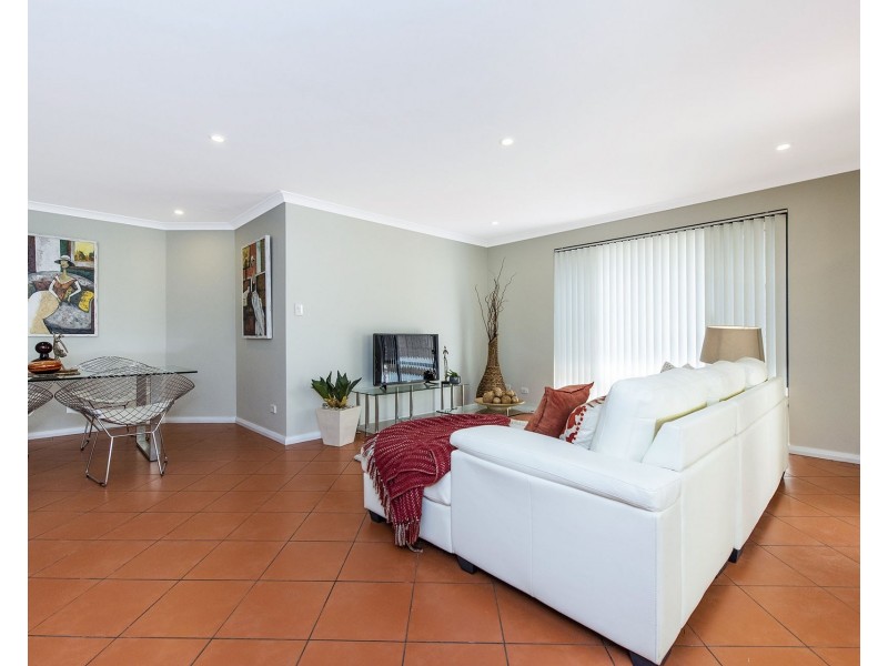 8B Ambrose Street, Innaloo WA 6018