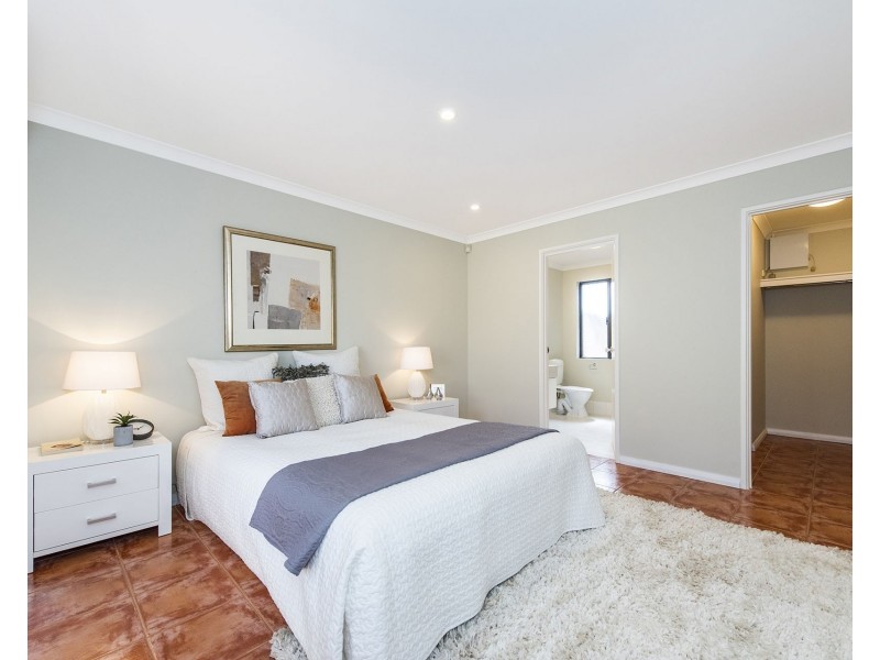 8B Ambrose Street, Innaloo WA 6018