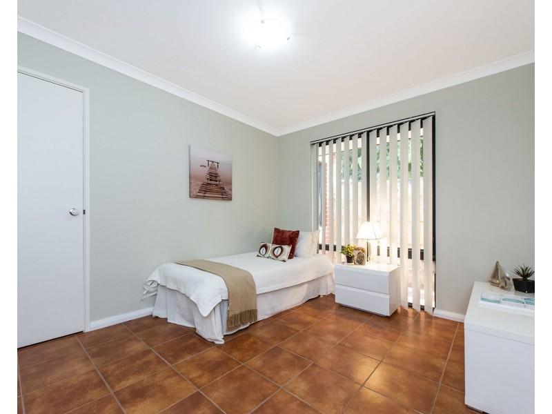 8B Ambrose Street, Innaloo WA 6018