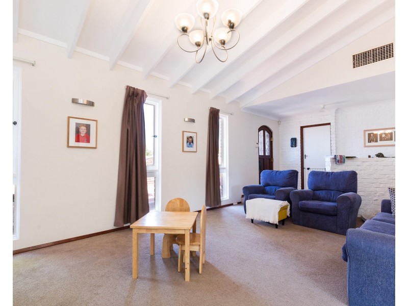 9 Okely Road, Carine WA 6020