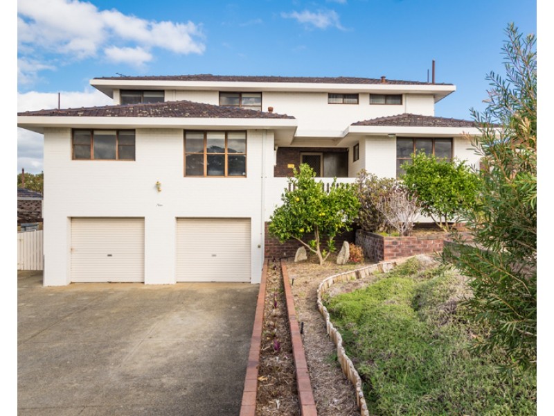 9 Radstock Street, Karrinyup WA 6018