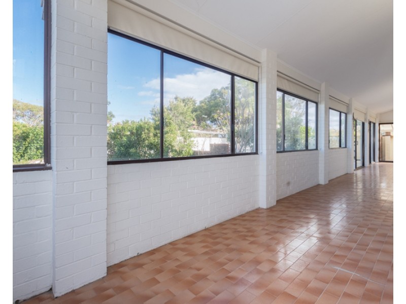 9 Radstock Street, Karrinyup WA 6018