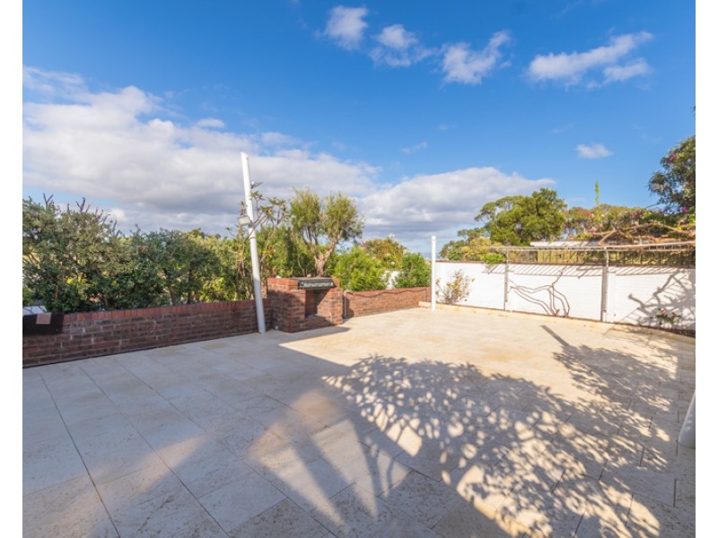 9 Radstock Street, Karrinyup WA 6018