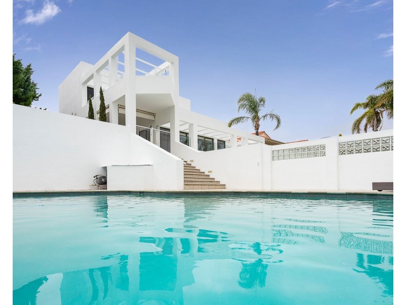 30 Oxcliffe Road, Doubleview WA 6018