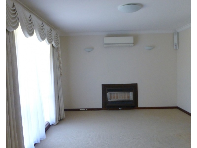 8 Cockman Road, Greenwood WA 6024