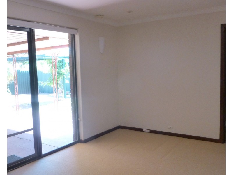 8 Cockman Road, Greenwood WA 6024