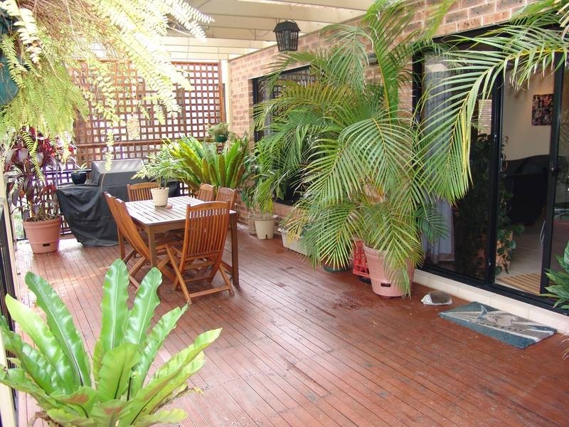 6 Heysen Place, Casula NSW 2170