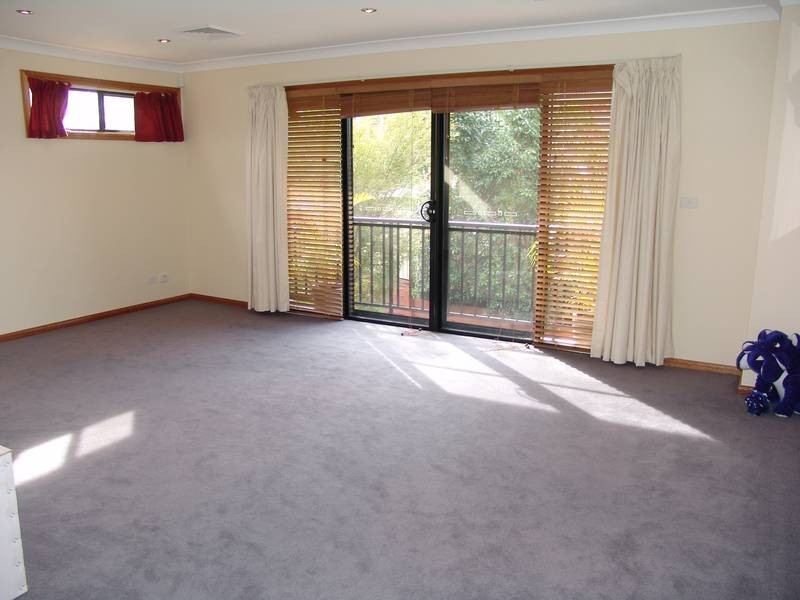 6 Heysen Place, Casula NSW 2170