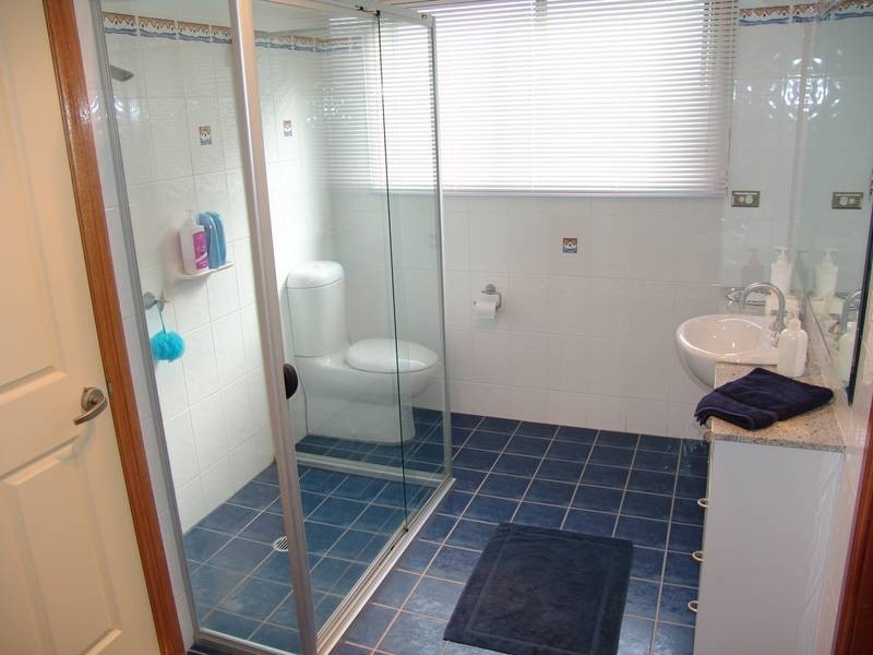 6 Heysen Place, Casula NSW 2170