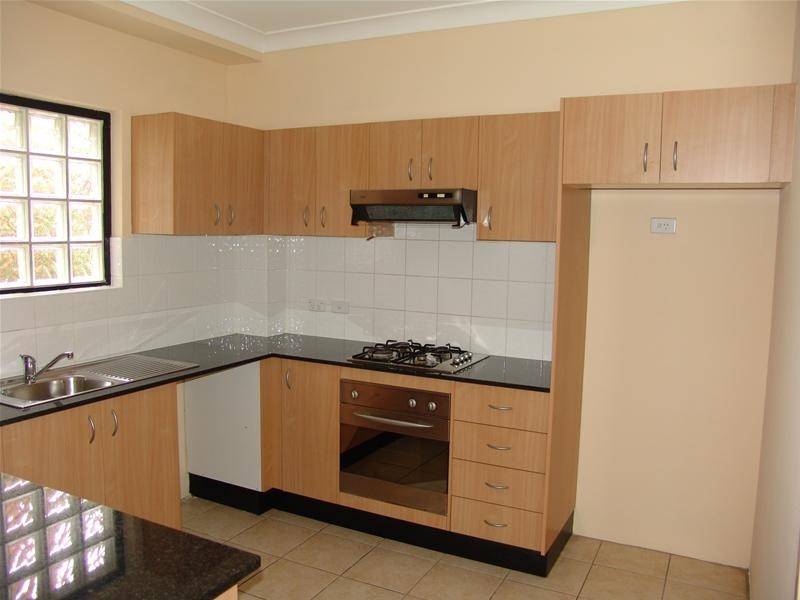 5/12 Charles Street, Liverpool NSW 2170