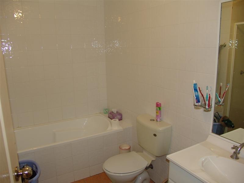 5/12 Charles Street, Liverpool NSW 2170