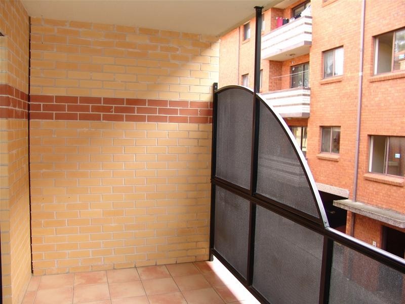 5/12 Charles Street, Liverpool NSW 2170