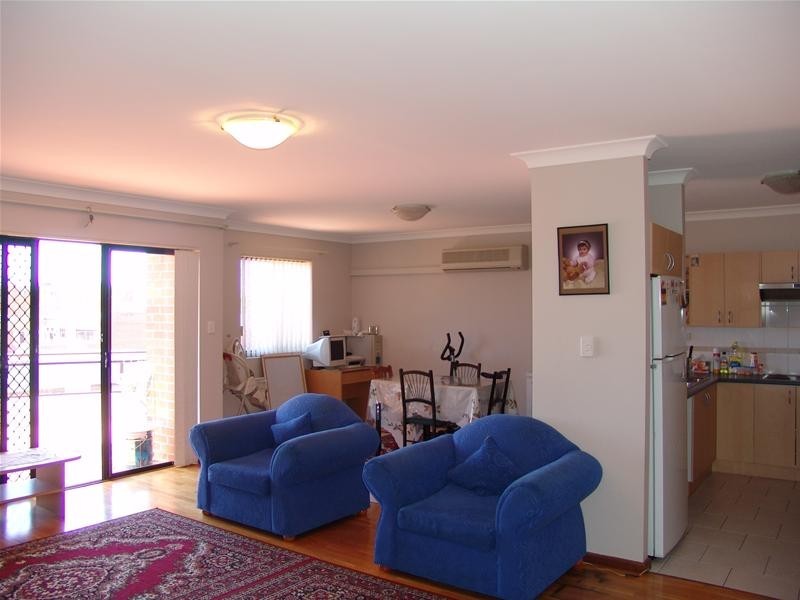 9/69 Bathurst Street, Liverpool NSW 2170