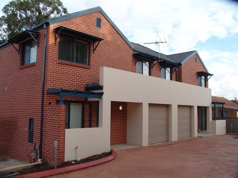 6/18 Holland Crescent, Casula NSW 2170