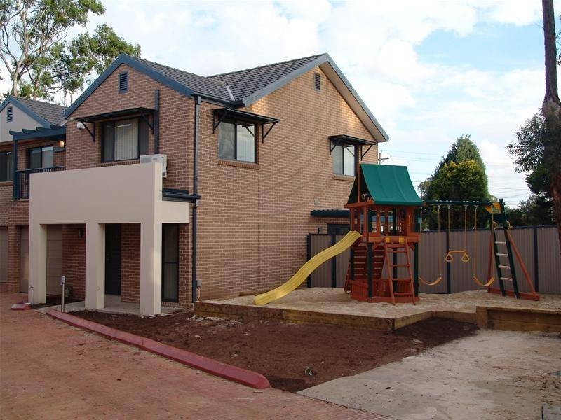 7/18 Holland Crescent, Casula NSW 2170