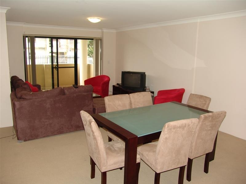 5/12-20 Lachlan Street, Liverpool NSW 2170