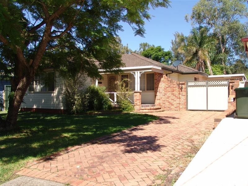 24 Flanders Avenue, Milperra NSW 2214