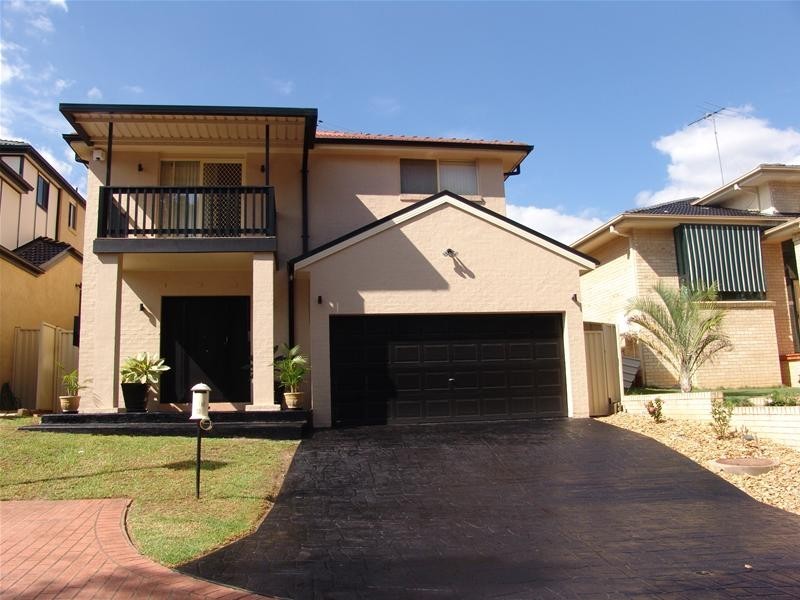 13 Perina Close, Casula NSW 2170