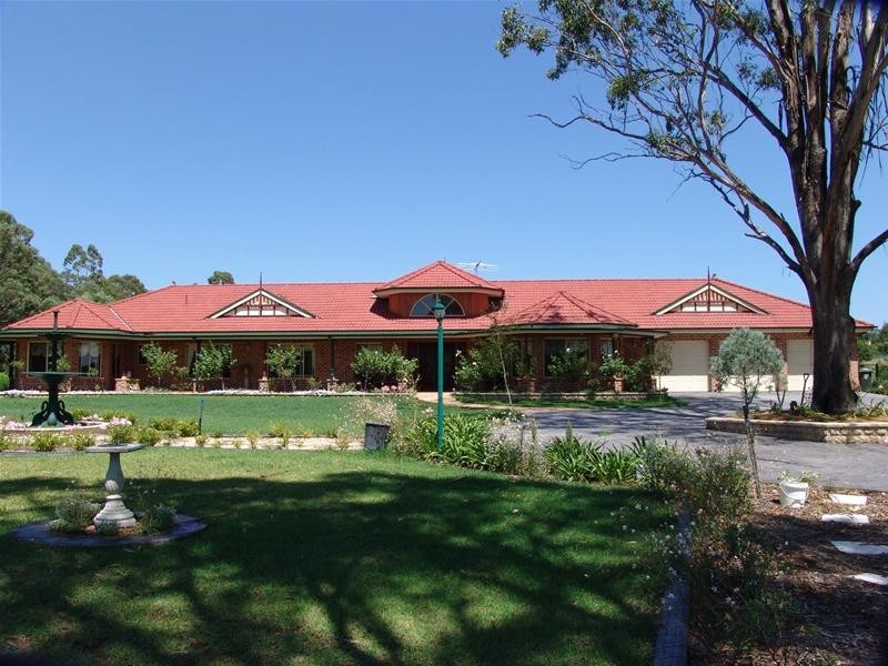 10 Culverston Avenue, Denham Court NSW 2565