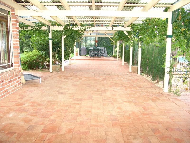 10 Culverston Avenue, Denham Court NSW 2565