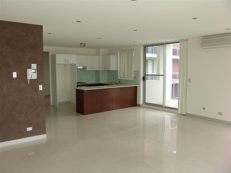 93/12-18 Bathurst Street, Liverpool NSW 2170