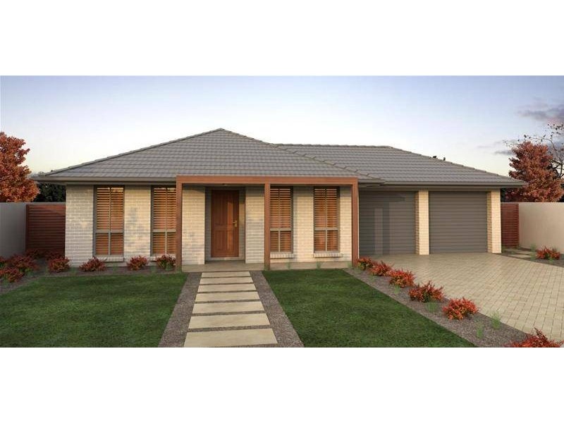 18 McKinnon Close, Holsworthy NSW 2173