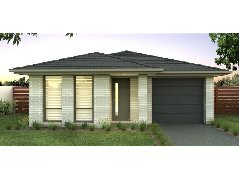 8 McKinnon Close, Holsworthy NSW 2173