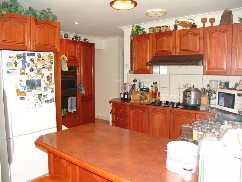 3 Phoenix Crescent, Casula NSW 2170