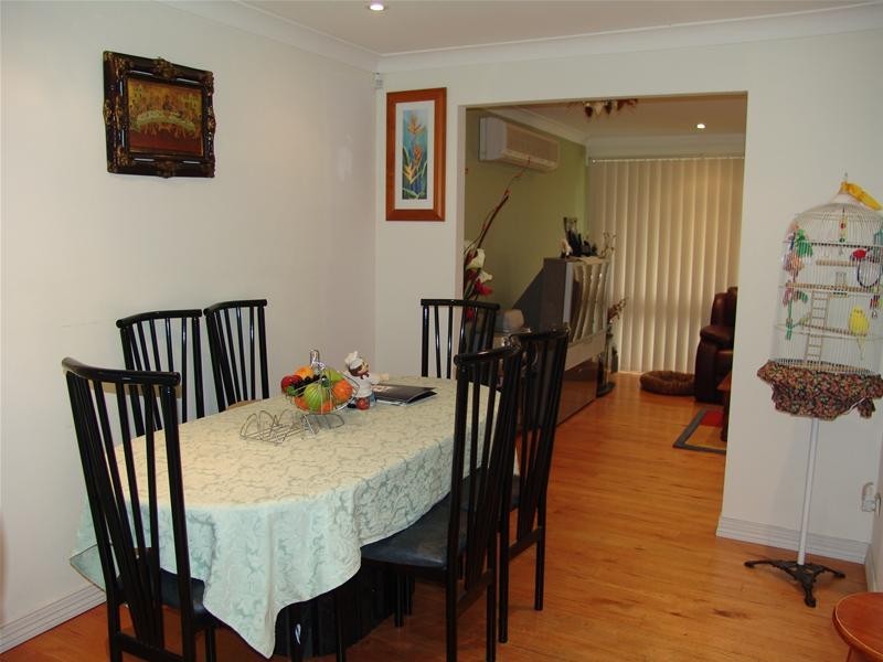 3 Phoenix Crescent, Casula NSW 2170