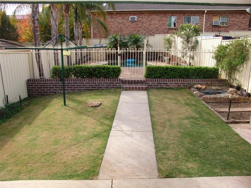 3B Heysen Place, Casula NSW 2170