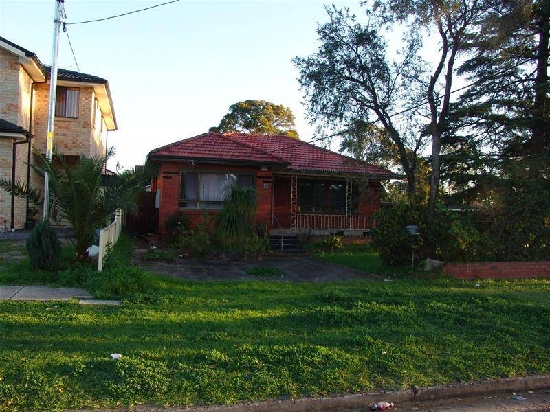 18 Taloma Avenue, Lurnea NSW 2170