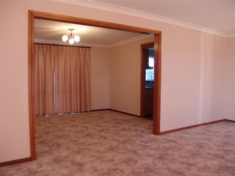 15 Phar Lap Close, Casula NSW 2170