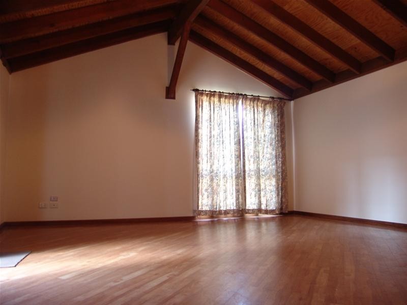 15 Phar Lap Close, Casula NSW 2170