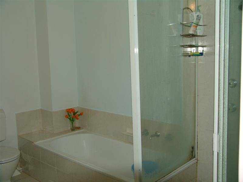 61/1 Riverpark Drive, Liverpool NSW 2170