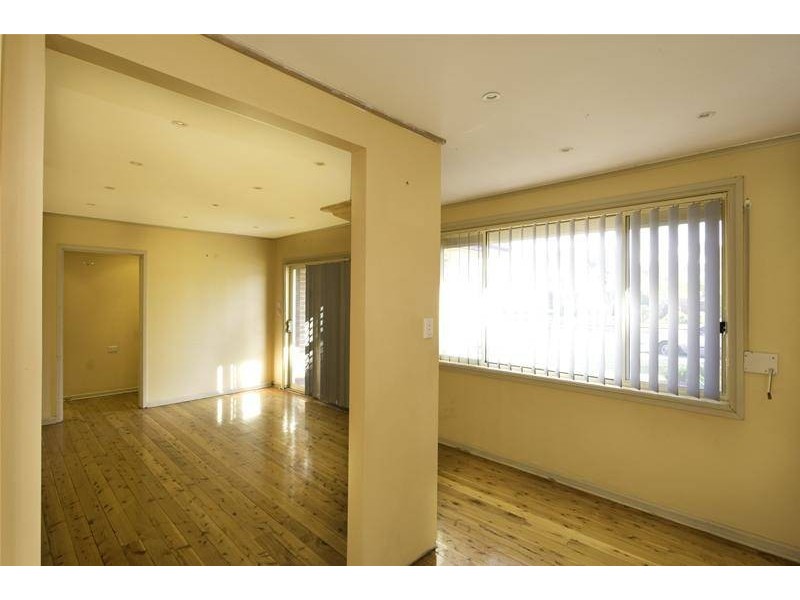 19 Bobin Road, Sadleir NSW 2168