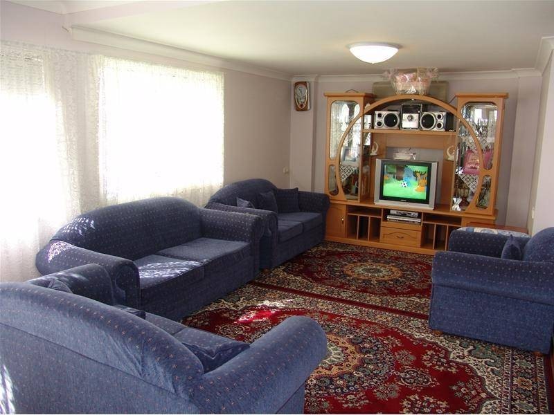 17 May Avenue, Rossmore NSW 2557