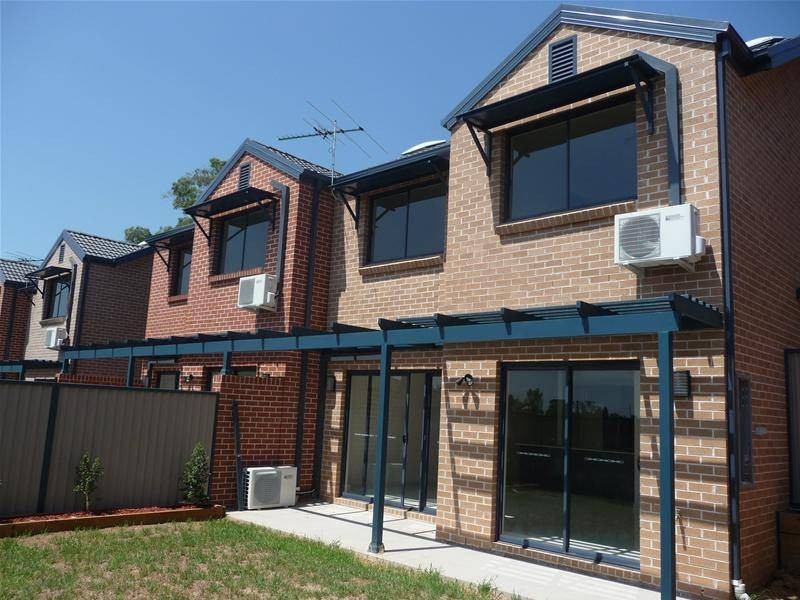 4/18 Holland Crescent, Casula NSW 2170